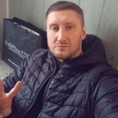 Артём, 38, Колтуши