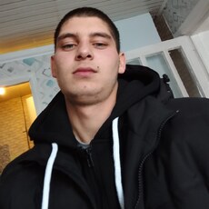 Кузя, 22, Рыльск