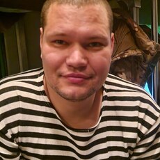 Андрей, 32, Гатчина