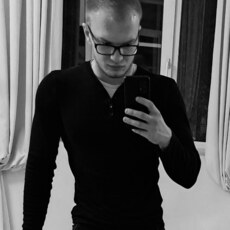 Лев, 29, Окуловка