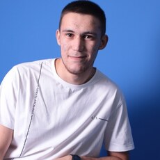 Юлиан, 21, Южно-Сухокумск