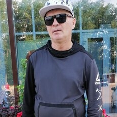 Виталий, 51, Муравленко