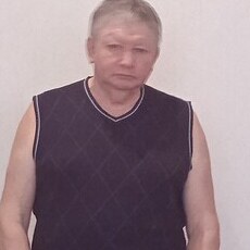 Вова, 66, Казань