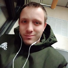 Лёня, 26, Горняк (ДНР)