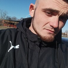 Захар, 26, Уварово