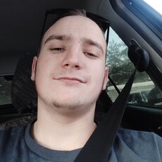 Эдик, 22, Орехово-Зуево