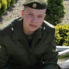 Лев, 21, Неман