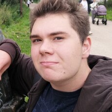 Виссарион, 19, Элиста