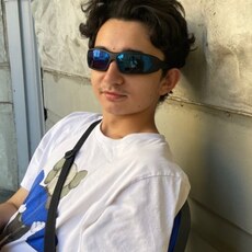 Артём, 32, Белицкое