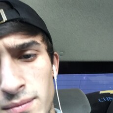 Миша, 24, Называевск