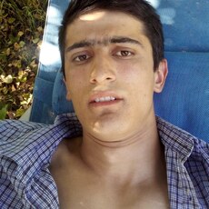 Валентин, 23, Кстово