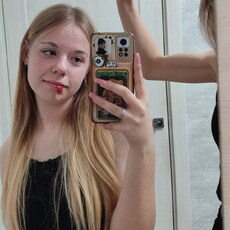Анастасия, 19, Белово