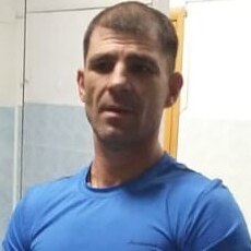 Платон, 40, Докучаевск