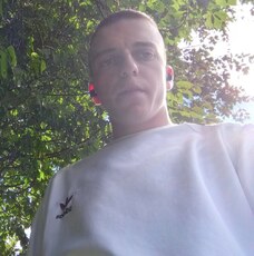 Александр, 21, Медногорск