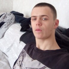 Игорь, 20, Осташков