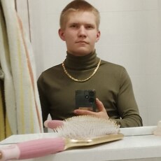 Артёмий, 21, Перевальск