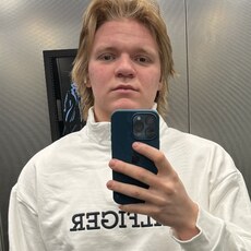 Коля, 19, Зверево