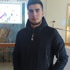 Владимир, 26, Пионерский