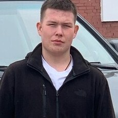 Василий, 20, Первоуральск