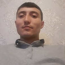 Кир, 26, Снежное