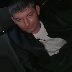 Лаврик, 26, Осинники