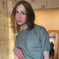 София, 35, Белый
