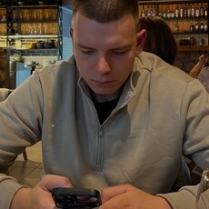 Валерий, 23, Березники