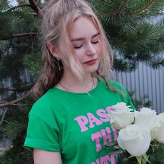 Надя, 25, Западная Двина