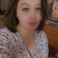 Юлиана, 21, Оханск