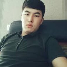Адриан, 26, Нижнекамск