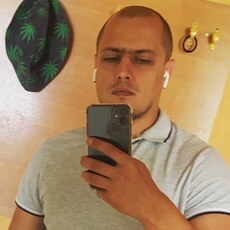 Игнат, 29, Горловка