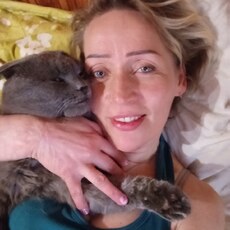 Елена, 48, Губаха