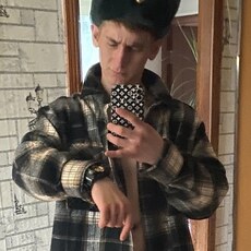 Виктор, 21, Днепрорудный