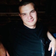 Адам, 23, Владимир