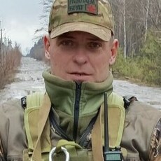 Ден, 44, Суворов