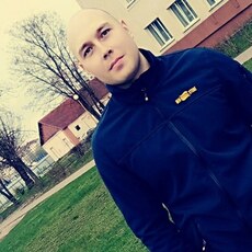 Юра, 32, Мурино