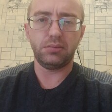Максим, 41, Карпинск